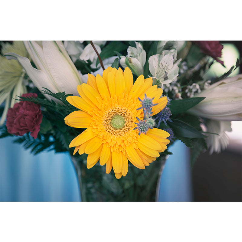 Flowers and Vase Wallpaper Mural Decal Customized Modern Wall Covering for Bedroom