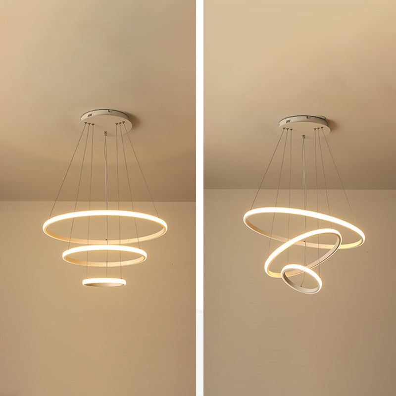 Chandelier moderne Loutières multiples anneaux suspendus en plafond Chaîne de chaîne en métal