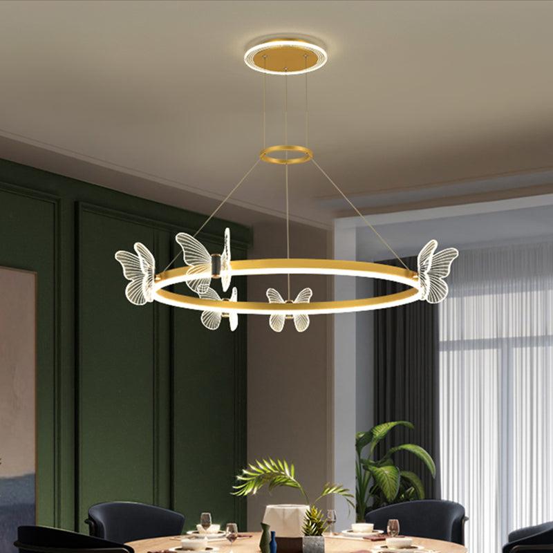 Lustre en or moderne