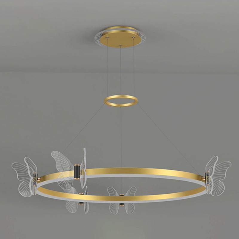 Lustre en or moderne