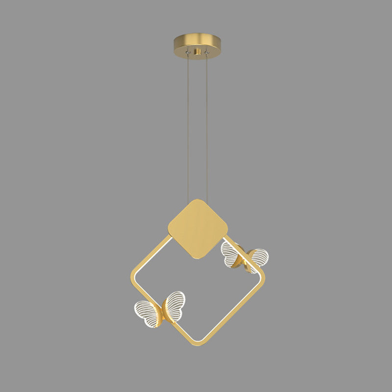 Pendance à cadre métallique en une lumière moderne
Éclairage pendentif pour la chambre