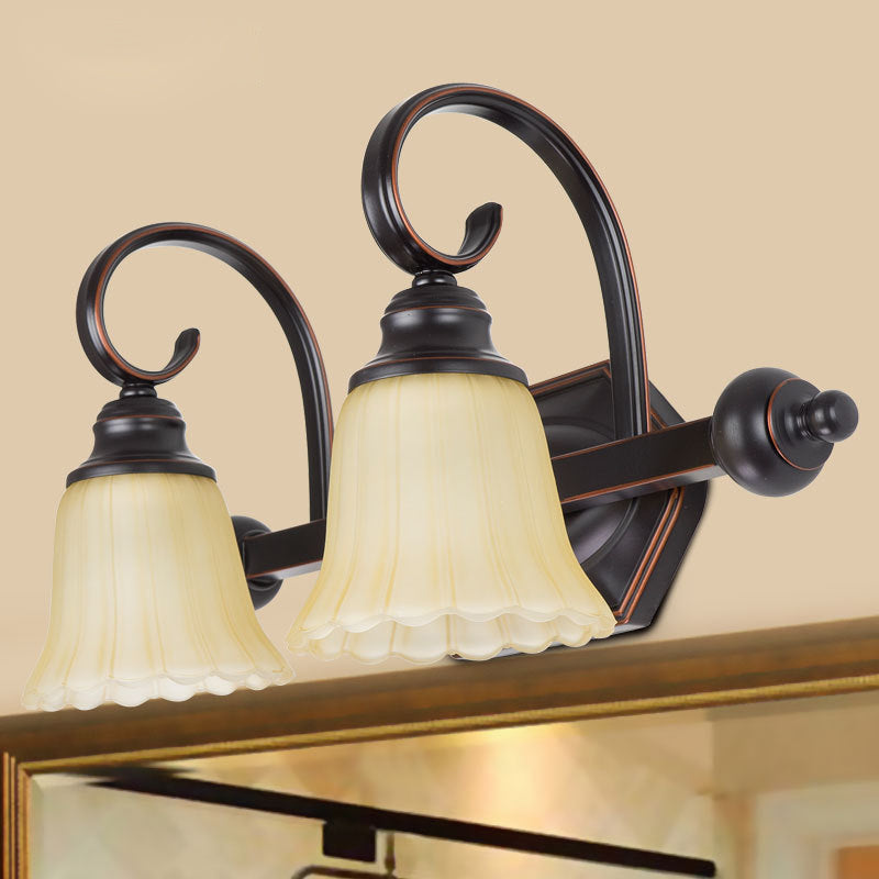 Simplicité traditionnelle Bell Vanity Sconce Lights Ribbed Glass Wall Mount luminaire