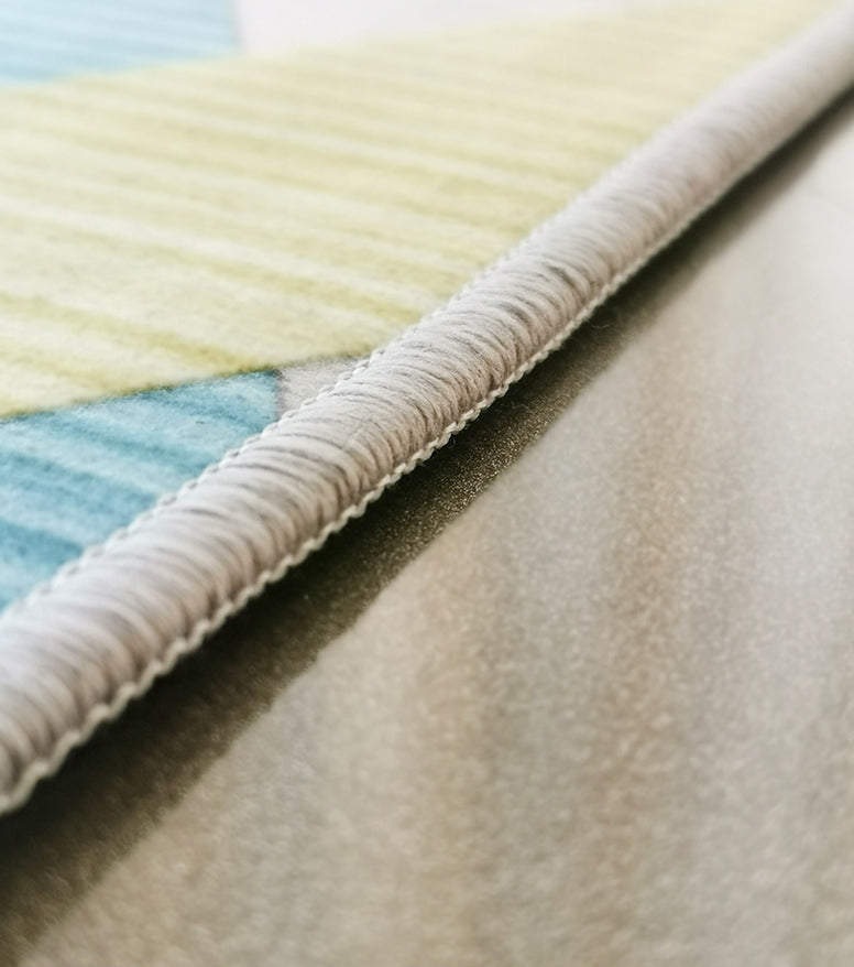 Fancy Modern Rug Blue Geometric Pattern Polyester Area Carpet Non-Slip Backing Rug for Living Room