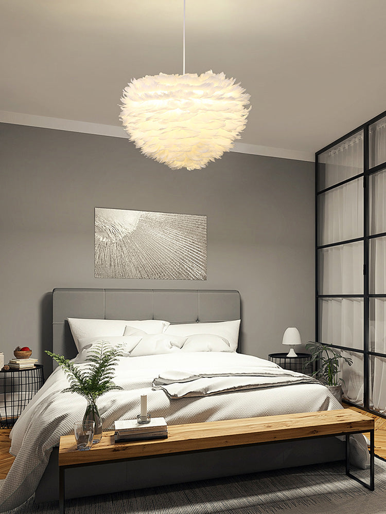 Romantic Heart Shaped Hanging Light, Feather Shade Single-Bulb Pendant Lighting in White for Bedroom