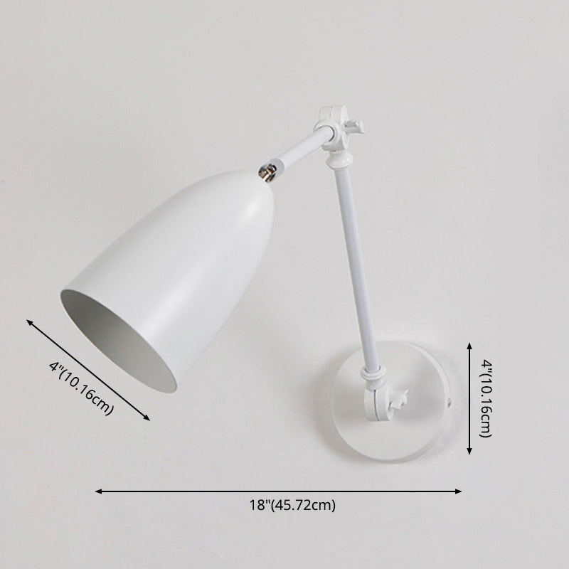 Lampada da parete a forma di cono in metallo, in stile contemporaneo montato da parete