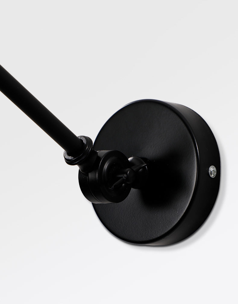 Lampada da parete a forma di cono in metallo, in stile contemporaneo montato da parete