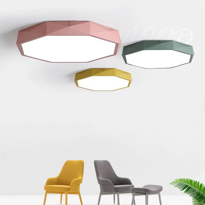 Geometría acrílica LED integrado Sala de estar moderna y sencilla lámpara de techo de hierro Macaron