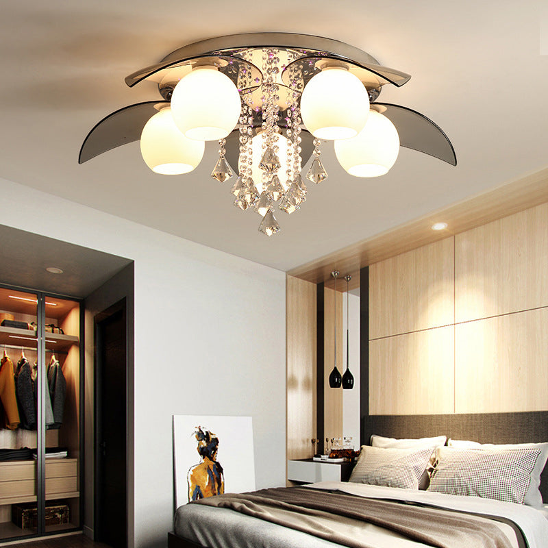 Lámpara de techo de globo de metal de estilo moderno y lujoso con montaje empotrado de cristal plateado y decoración de cristal