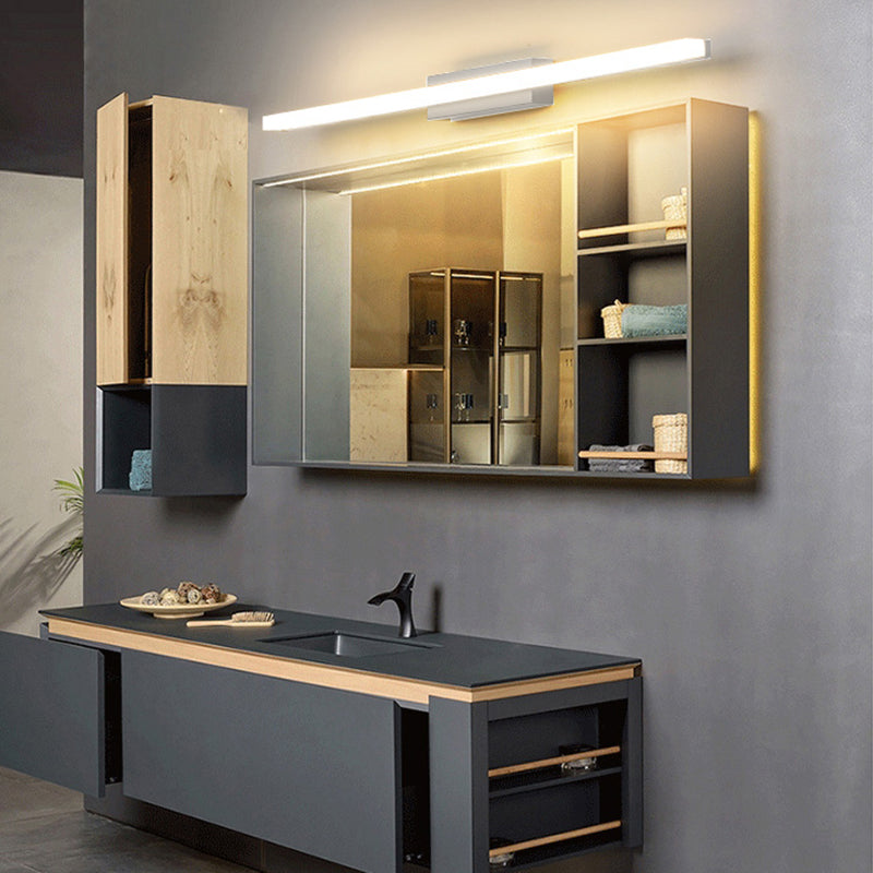 Metal Linear Shade Mirror Wall Lights Modern 1 Head Wall Mount Fixture in Silver