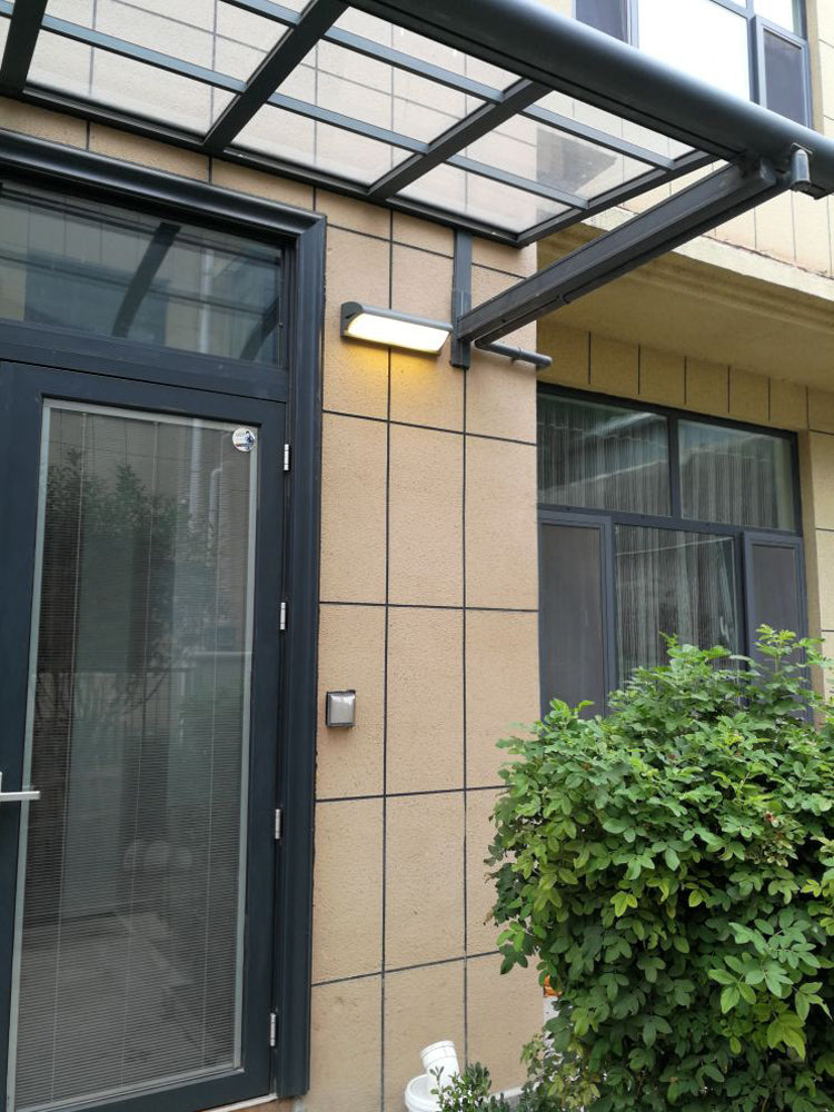 Aluminum Minimalistic LED Wall Sconce in Black Outdoor with Acrylic Shade