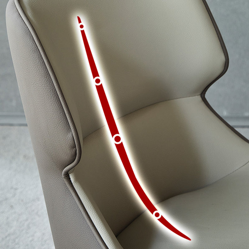 Chaise de salle à manger de style scandinave en métal.