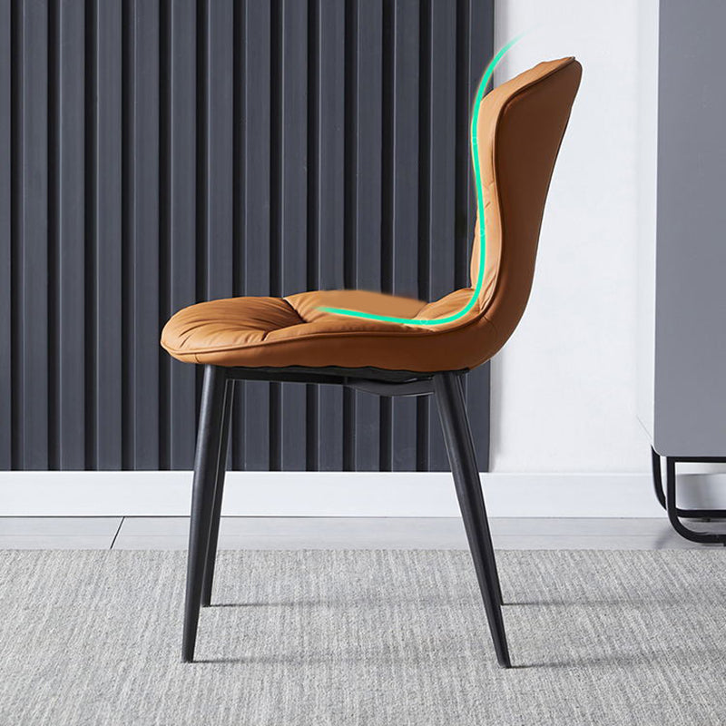 Chaise de salle à manger sans bras en cuir contemporain avec pattes noires