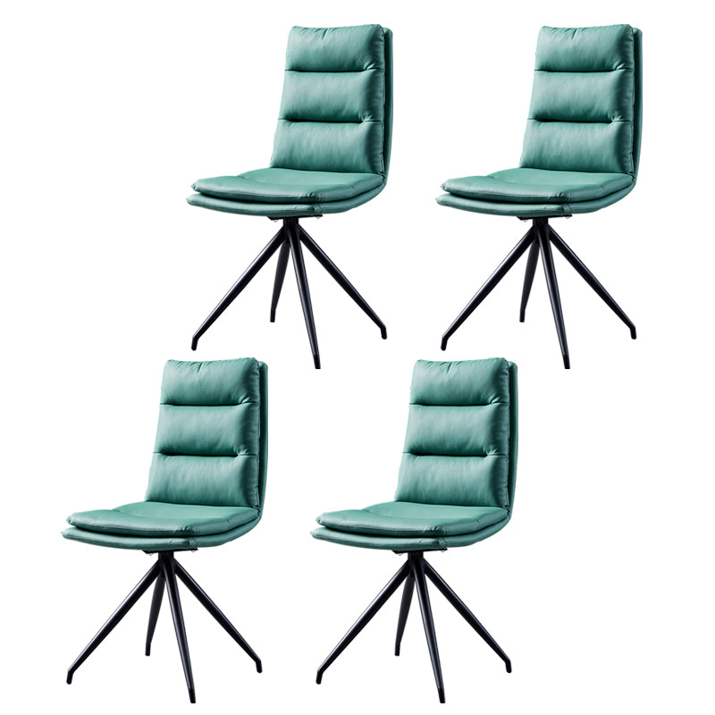 Sillas modernas de cuero de imitación con 4 patas de comedor de patas de metal de acabado negro para el hogar