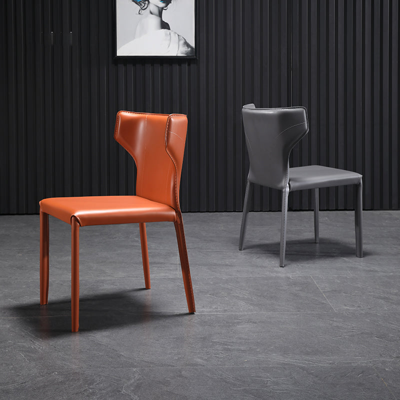 Zeitgenössischer Esstuhl mit Metallbeinen Wingback Parsons Stuhl für den Heimgebrauch
