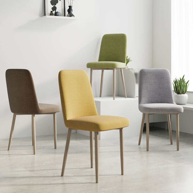 Sedia da interno a base di legno 16 '' sedia parsons larga con 4 gambe per il ristorante