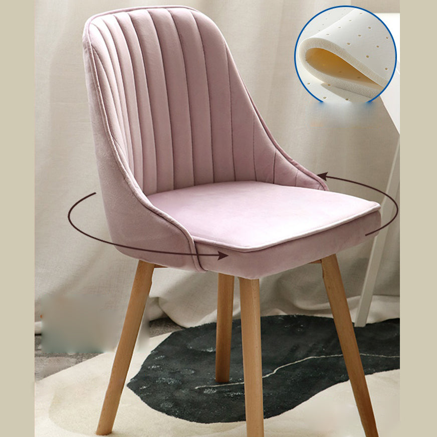 Chaises modernes en bois