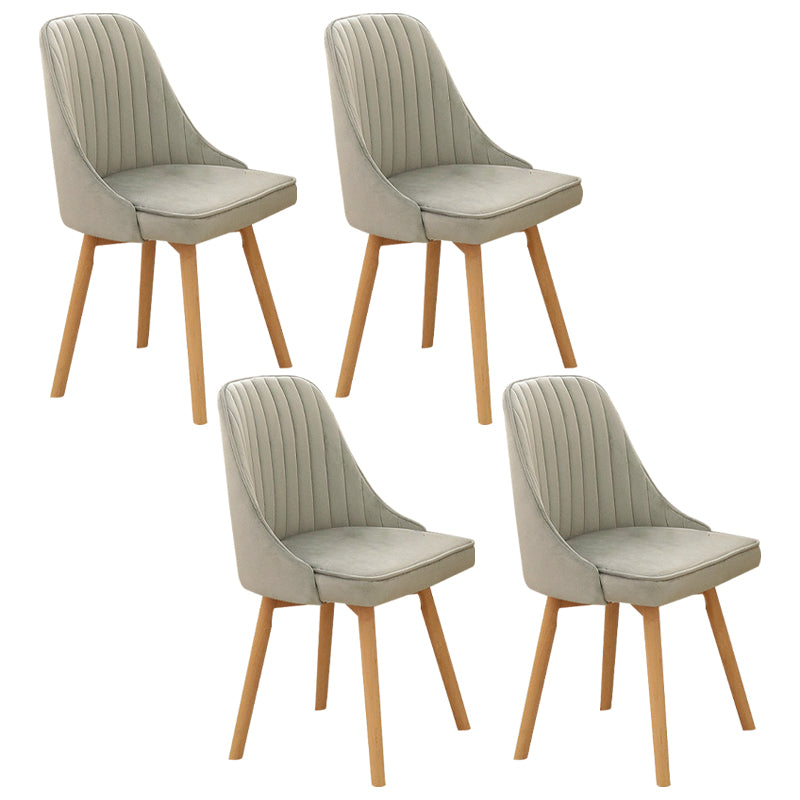Chaises modernes en bois