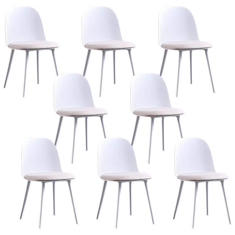 Chaise latéral en métal de style glam