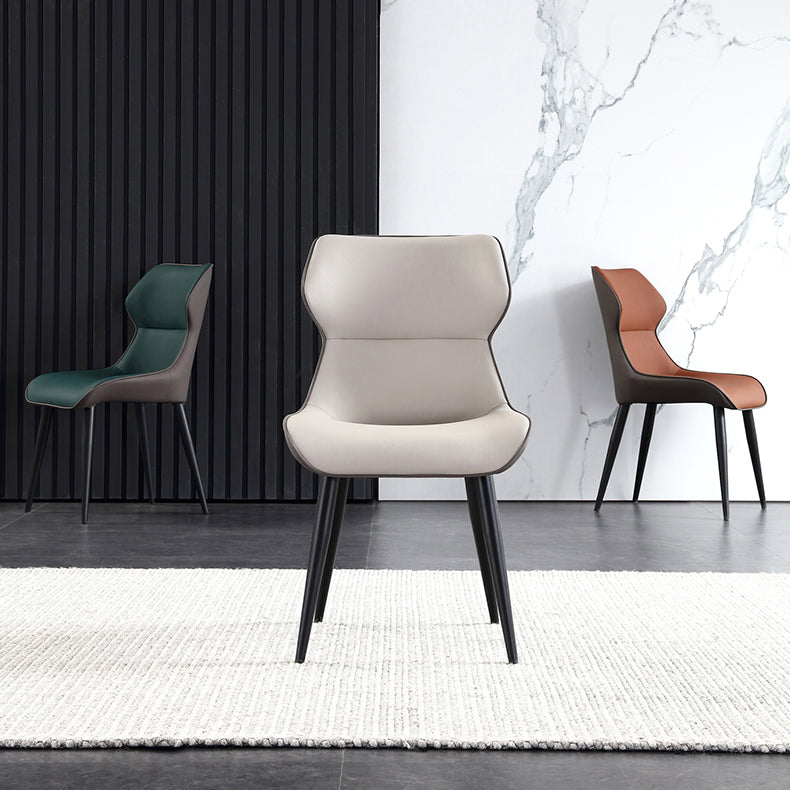 Chaise de salle à manger industrielle chaise latéral à oreilles avec des jambes en métal noir pour usage domestique