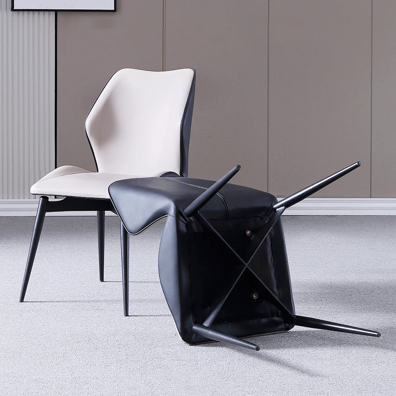 Chaise de restauration industrielle chaise Parsons Wingback avec des jambes en métal noir pour usage domestique