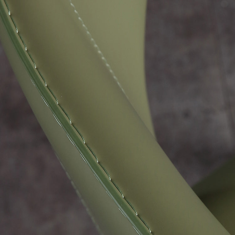 Chaise latéral de restauration de cuisine à wingback contemporaine chaise latérale en métal