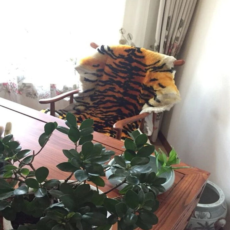 Novelty Shape Trendy Modern Rug Animal Printed Shag Rug Lamb Wool Easy Care Carpet for Home Decor