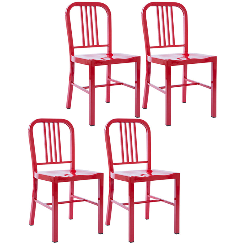 Chaise de salle à manger industrielle Windsor Back Side Atty avec des jambes en métal pour un usage domestique