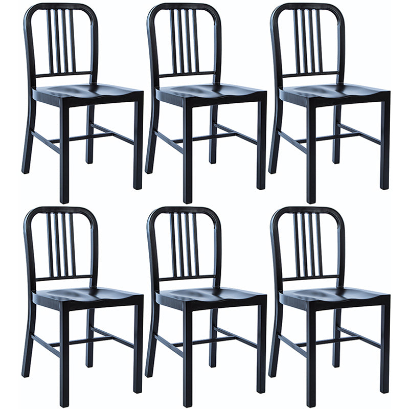 Chaise de salle à manger industrielle Windsor Back Side Atty avec des jambes en métal pour un usage domestique