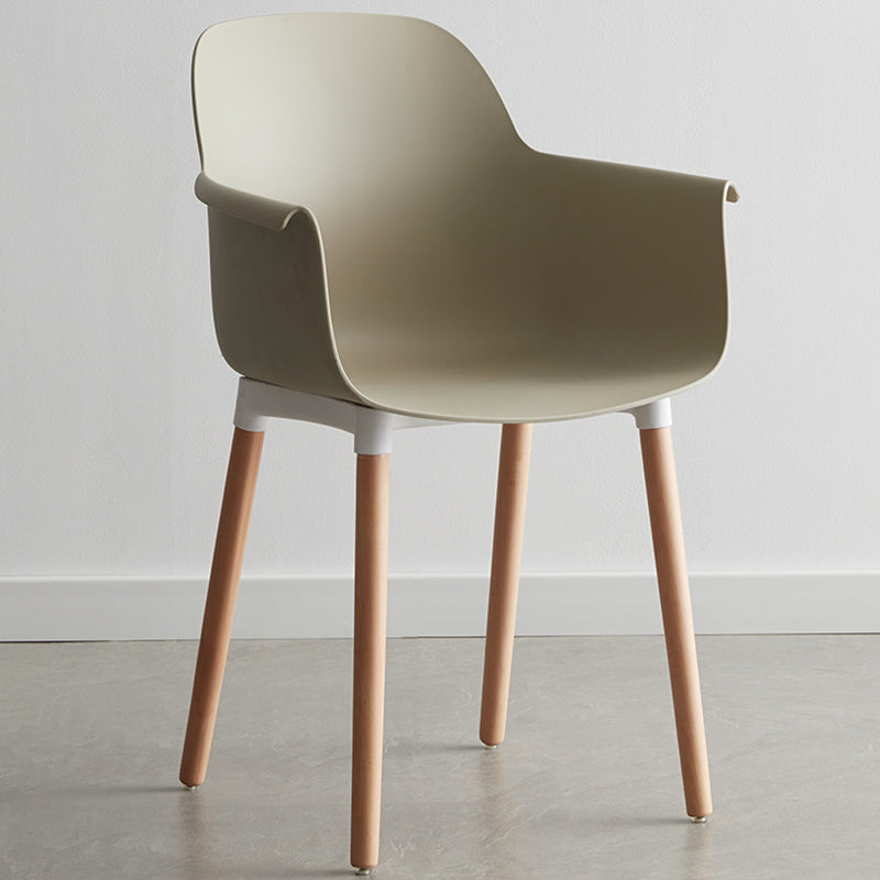 Sedia braccio da pranzo scandinavo sedia posteriore con gambe in legno per uso domestico