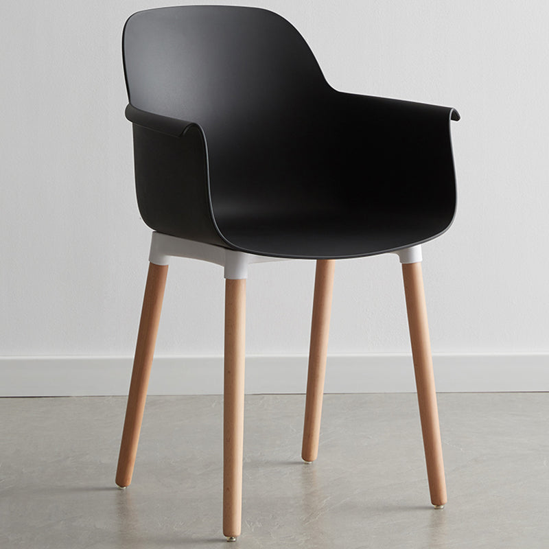 Sedia braccio da pranzo scandinavo sedia posteriore con gambe in legno per uso domestico