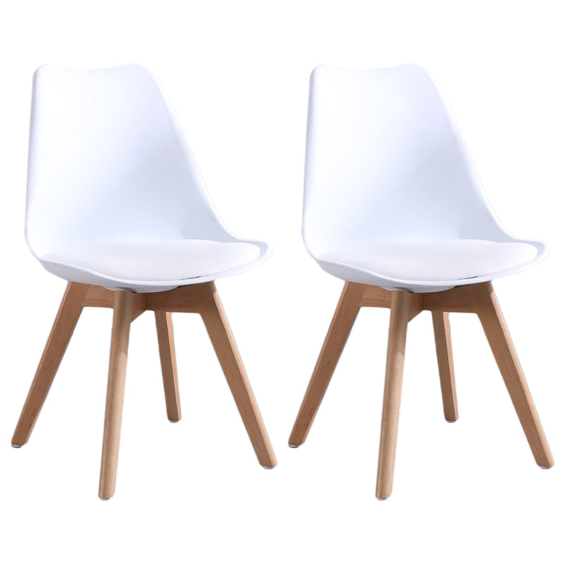 Skandinavischer Holzseitenstuhl Set Esszimmerseitenstuhl mit natürlicher Bein