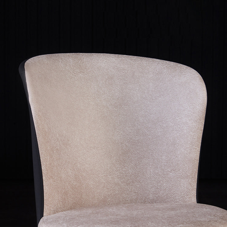 Chaises sans bras à dossier solide rembourrées par chaise latérale de salle à manger en cuir moderne