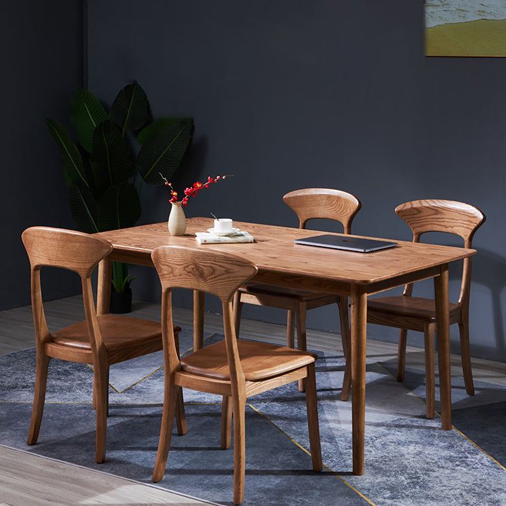 Traditional Style Solid Wood Dining Set with Traditional Height Table and 4 Legs Base for Home Use