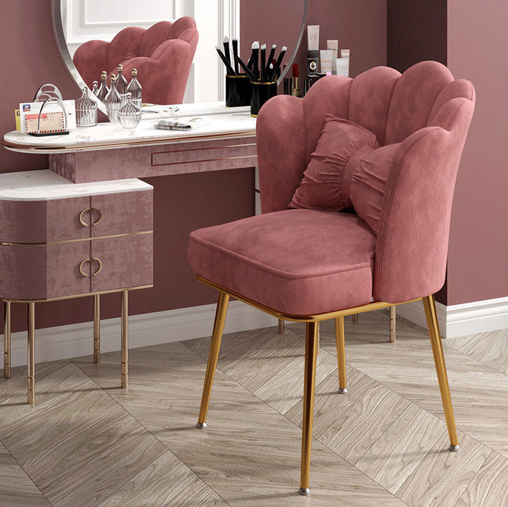 Chaise de salle à manger Glam, chaise à dossier solide de 21 po de large avec 4 pieds en métal pour la maison