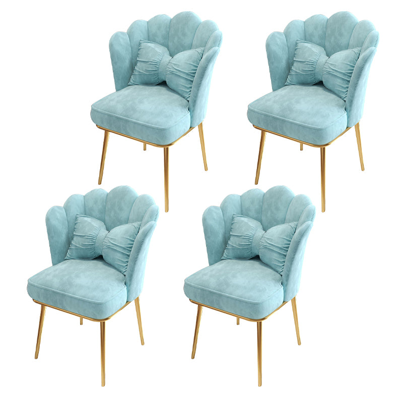 Chaise de salle à manger Glam, chaise à dossier solide de 21 po de large avec 4 pieds en métal pour la maison