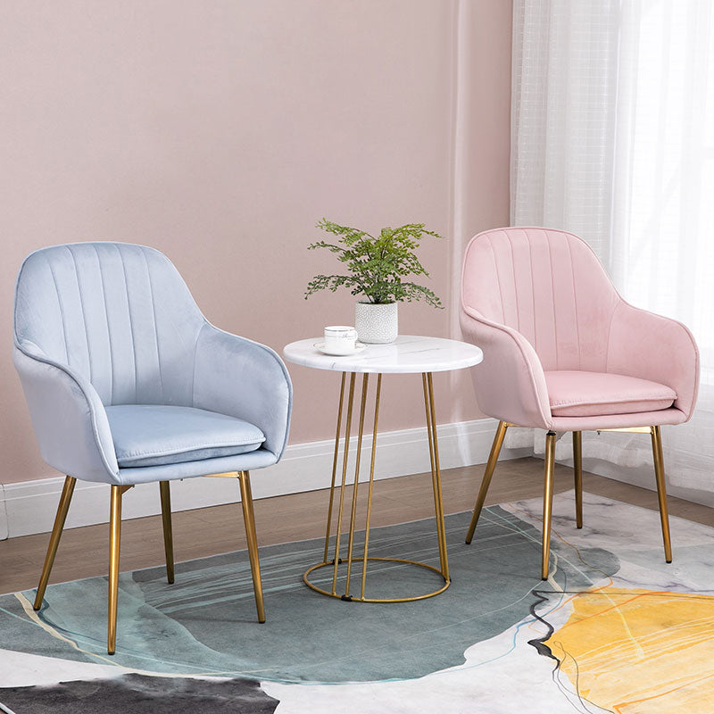 Chaise de salle à manger Glam, chaise à dossier solide de 23 po de large avec 4 pieds en métal pour un usage domestique