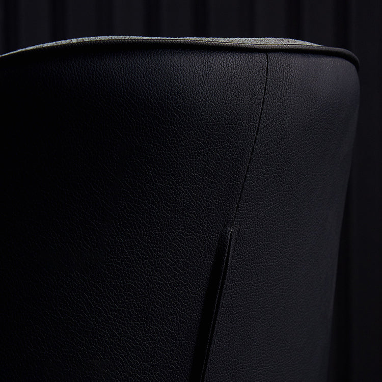 Chaises de salle à manger sans accoudoirs en cuir modernes, chaise latérale à oreilles avec pieds noirs