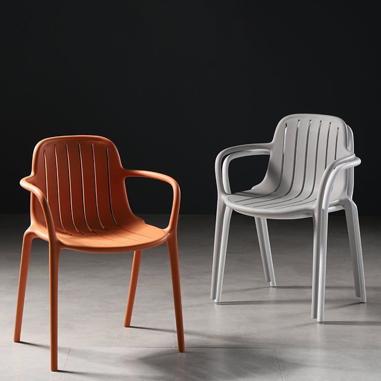 Chaise de salle à manger contemporaine en plastique, chaise latérale arrière Windsor pour usage domestique