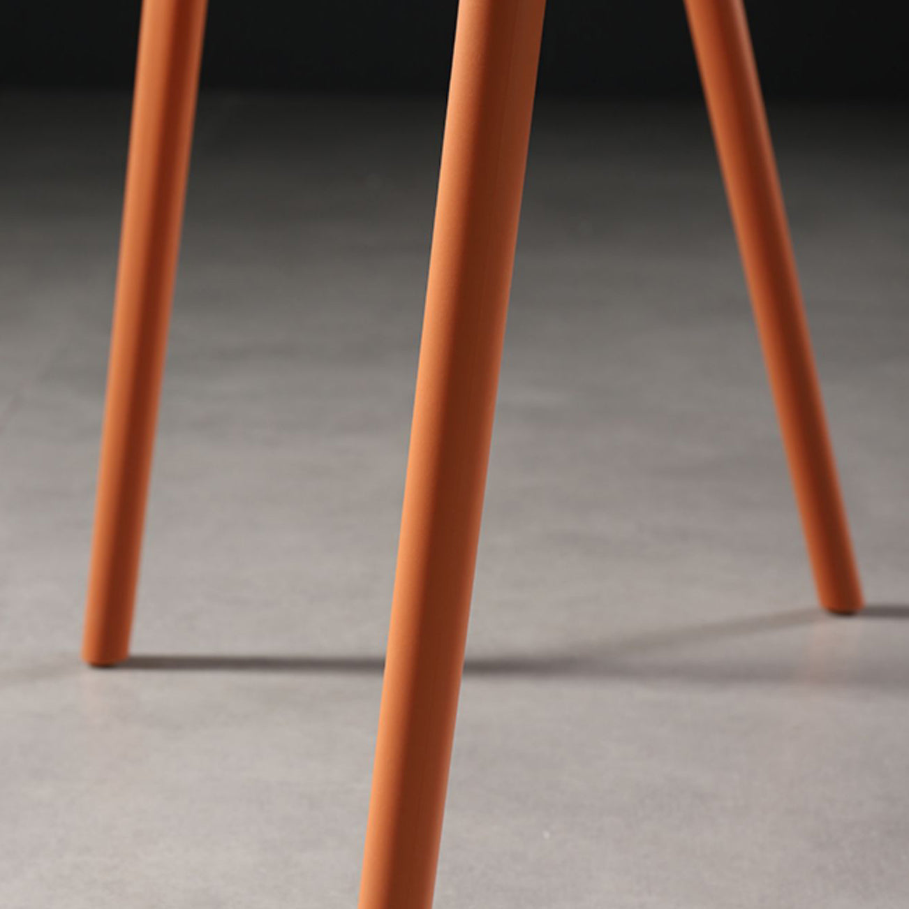 Chaise de salle à manger contemporaine en plastique, chaise latérale arrière Windsor pour usage domestique
