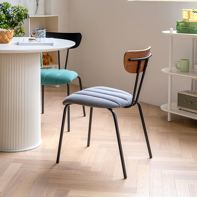 Nordic Style Solid Wood Dining Room Chair Open Back Dining Side Chair for Home Use
