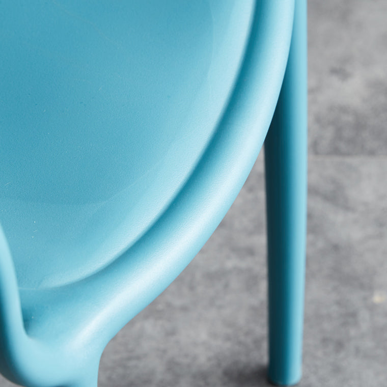 Chaise de fauteuil en plastique contemporain Open Danding Dining Dining Side Claid for Kitchen