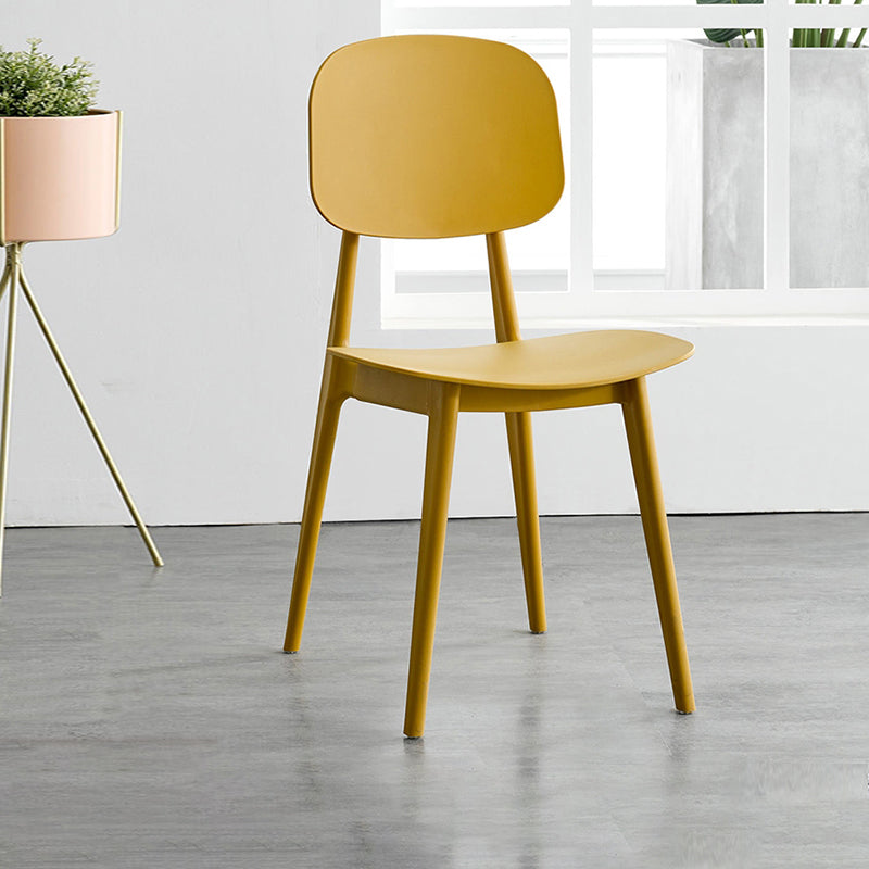 Plastic nordique Open Danding Dining Claid 32 "H Chaise de salle à manger pour restaurant