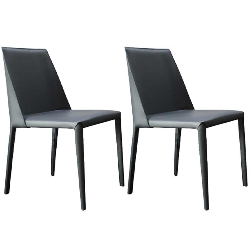 Chaise contemporaine à dossier solide, chaise en cuir de 18 pouces de large avec 4 pieds en métal pour la maison