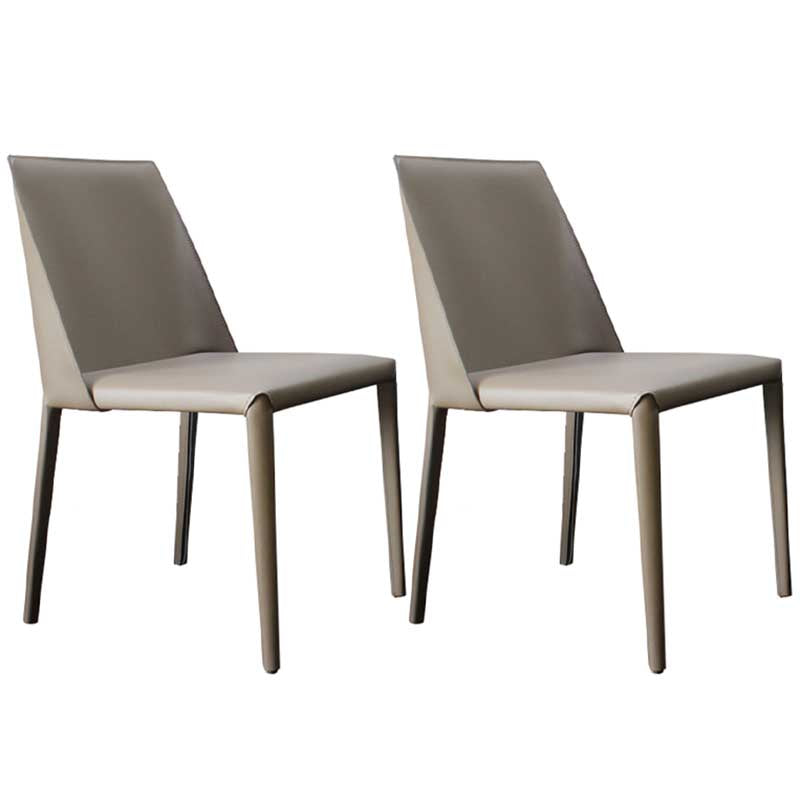 Chaise contemporaine à dossier solide, chaise en cuir de 18 pouces de large avec 4 pieds en métal pour la maison