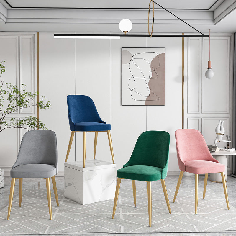 Chaise de salle à manger à dossier solide mental moderne, chaise de cuisine dorée à manger