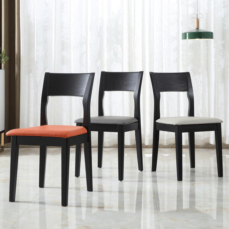 Chaise de salle à manger contemporaine, chaise latérale ouverte de 16 pouces de large avec 4 pieds en bois noir pour un usage domestique