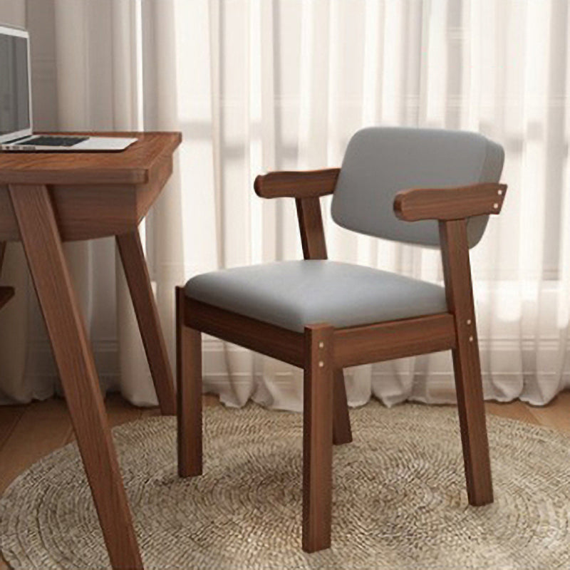 Chaise latéral en bois contemporain avec bras ouvert à l'arrière pour salle à manger pour la maison