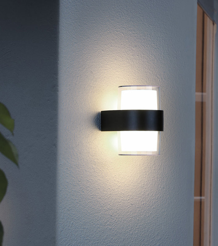 Minimalist Waterproof Outdoor Light Fixture Warm Wall Lighting Fixtures in Black