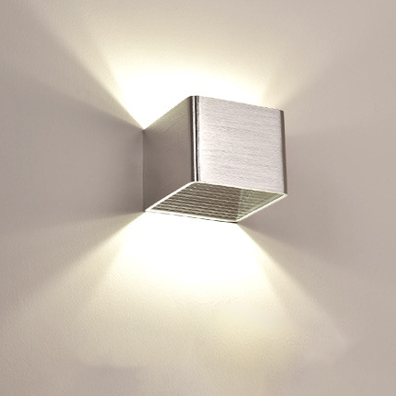 Lámpara cuadrada montada en la pared simplicidad posmoderna lámpara de montaje de pared de aluminio para sala de estar