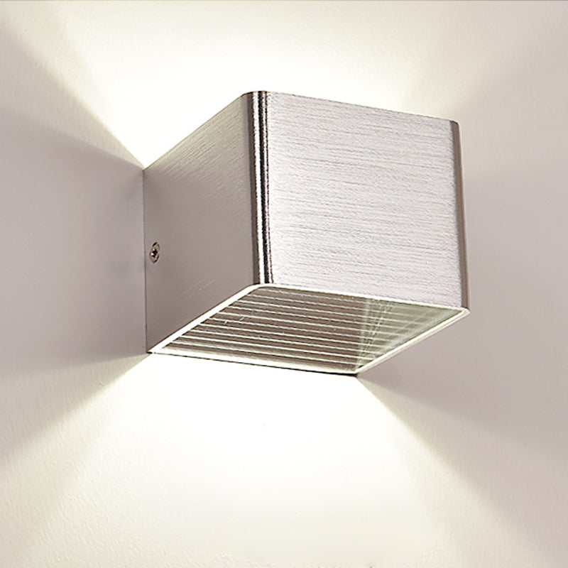 Lámpara cuadrada montada en la pared simplicidad posmoderna lámpara de montaje de pared de aluminio para sala de estar